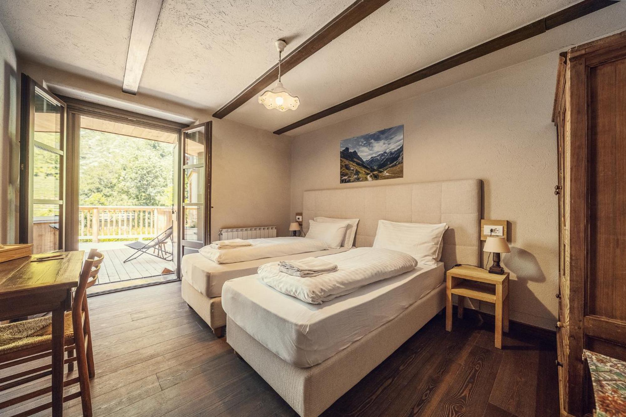Albergo Locanda Mistral Acceglio Exterior photo